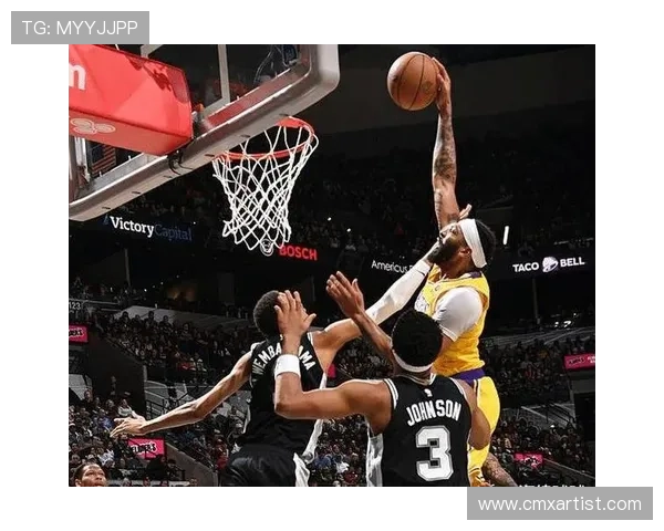 雷迪什称赞詹姆斯接地气与队友关系亲近让人感到舒适