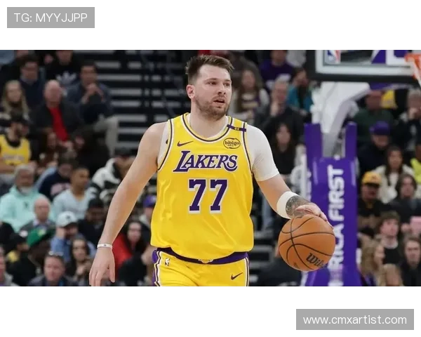 NBA官方称赞东契奇表现如巅峰湖人球队状态持续上升引发关注